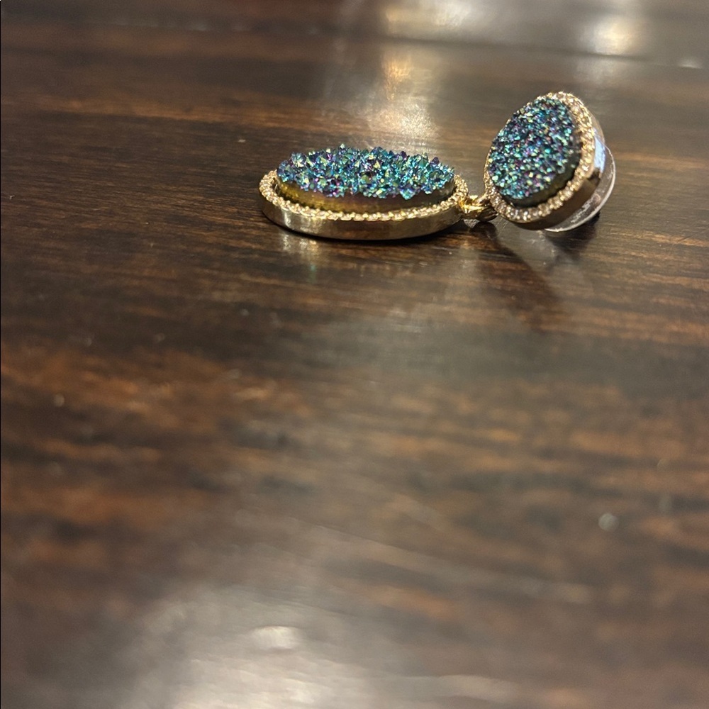 BaubleBar Moonlight or Vina druzy drop earrings look like geodes 🌟 - Picture 4 of 6